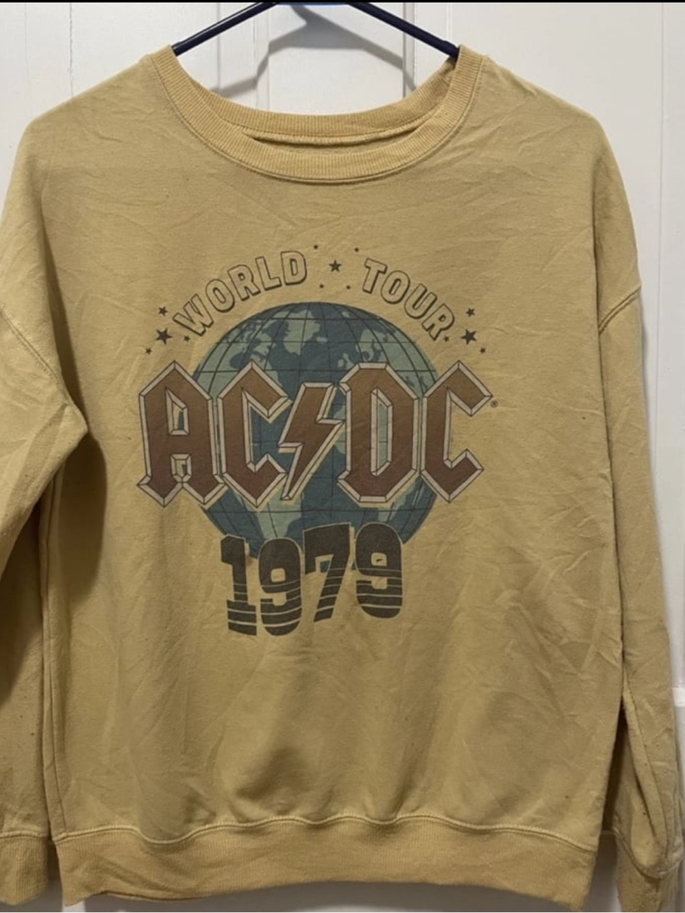 Women’s AC/DC World Tour 1979 Graphic Sweatshirt Size XS